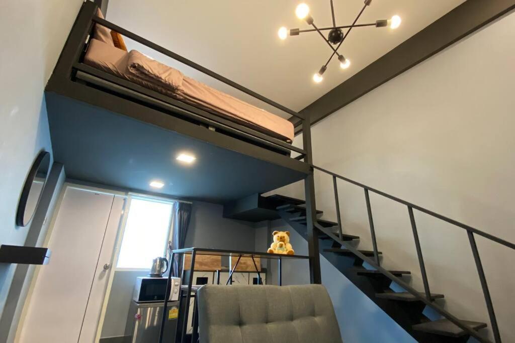 The Loft Living Space Apartment *