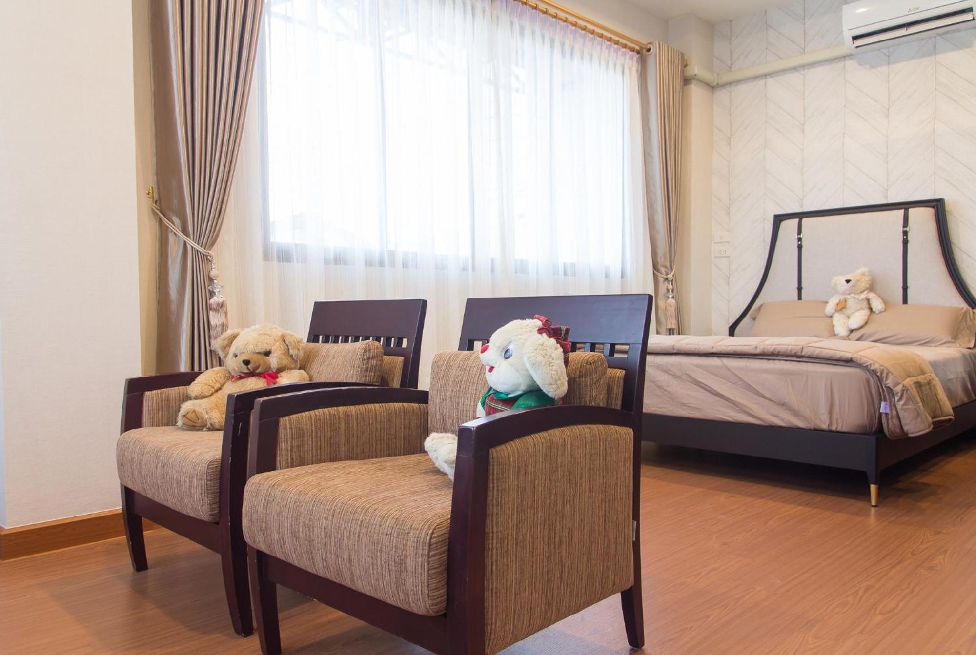 Apartment The Loft Living Space Samut Prakan